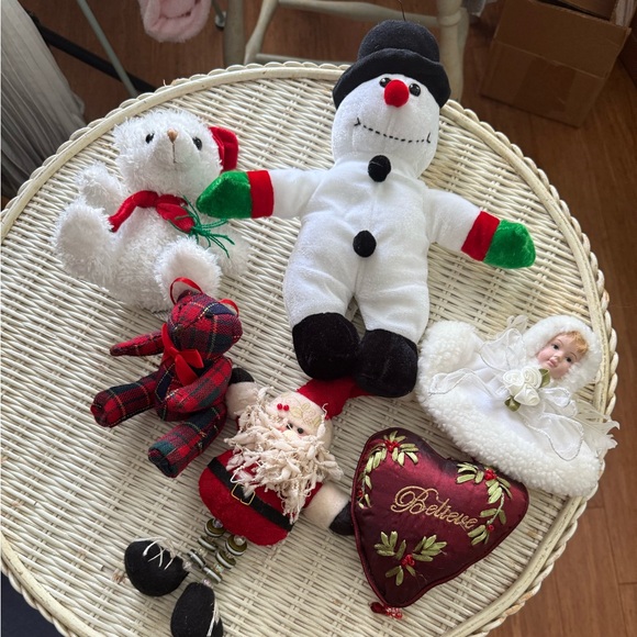 Other - Festive Plush Toy 6 ornaments